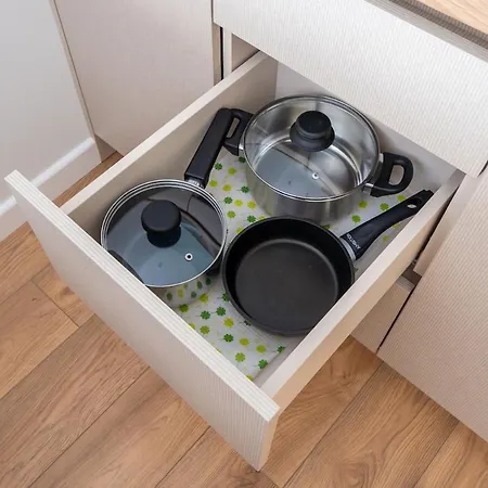 Apartment New Designer Old Town Studio, Tv, Work Desk With Monitor, Ac, Security Riga